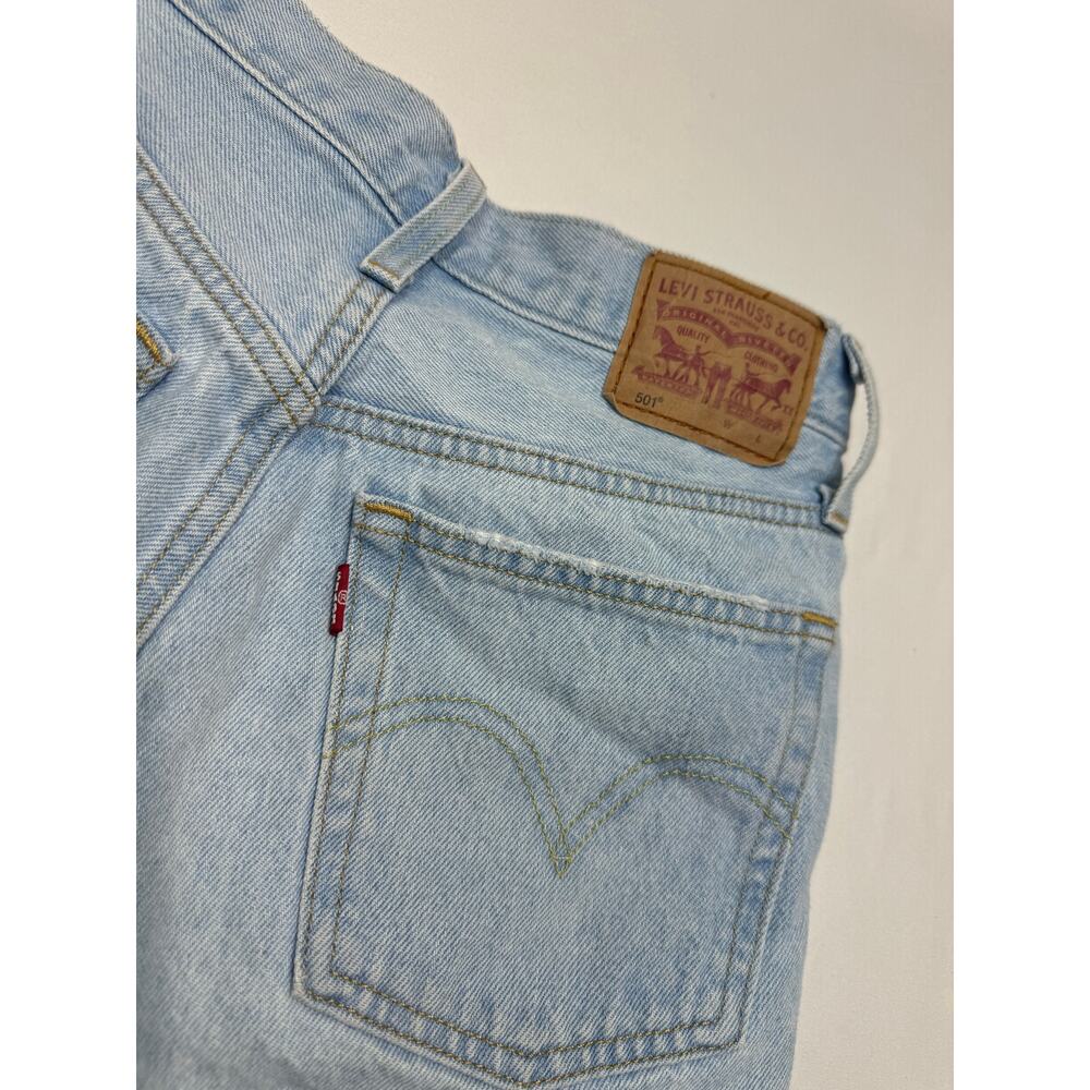 Levi's 501 Original Light Wash High-Rise Distressed Denim Shorts Women's W 24 - Picture 7 of 14